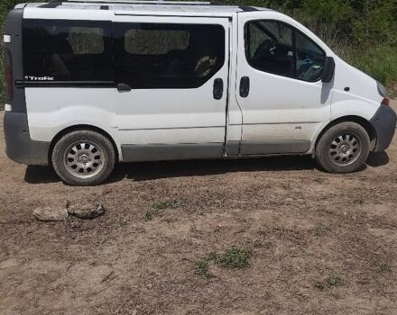 Белый Рено Трафик, объемом двигателя 1.9 л и пробегом 265 тыс. км за 6900 $, фото 1 на Automoto.ua