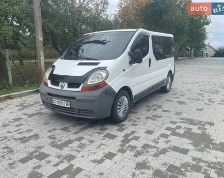 Белый Рено Трафик, объемом двигателя 1.87 л и пробегом 299 тыс. км за 4999 $, фото 1 на Automoto.ua