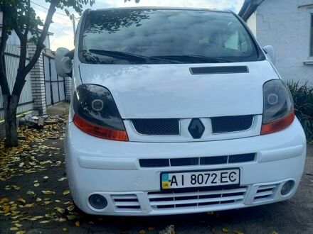 Рено Трафик 2002 в Броварах на Automoto.ua Белый Рено Трафик, объемом двигателя 1.9 л и пробегом 370 тыс. км за 6500 $, фото 1 на Automoto.ua