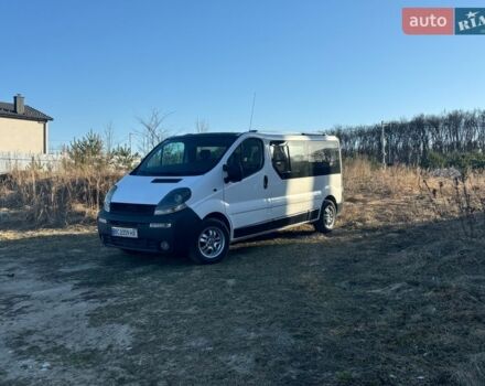 Белый Рено Трафик, объемом двигателя 2.46 л и пробегом 425 тыс. км за 6899 $, фото 1 на Automoto.ua