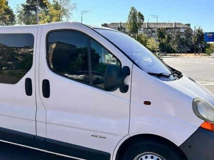 Білий Рено Трафік, об'ємом двигуна 1.9 л та пробігом 400 тис. км за 6200 $, фото 1 на Automoto.ua
