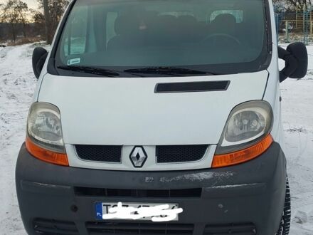 Белый Рено Трафик, объемом двигателя 1.9 л и пробегом 428 тыс. км за 3500 $, фото 1 на Automoto.ua
