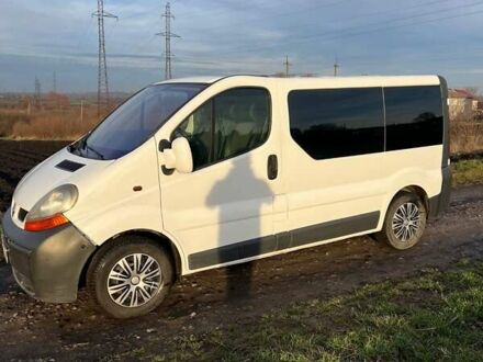 Білий Рено Трафік, об'ємом двигуна 1.87 л та пробігом 373 тис. км за 5700 $, фото 1 на Automoto.ua