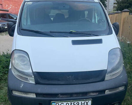 Білий Рено Трафік, об'ємом двигуна 2.46 л та пробігом 423 тис. км за 7000 $, фото 1 на Automoto.ua