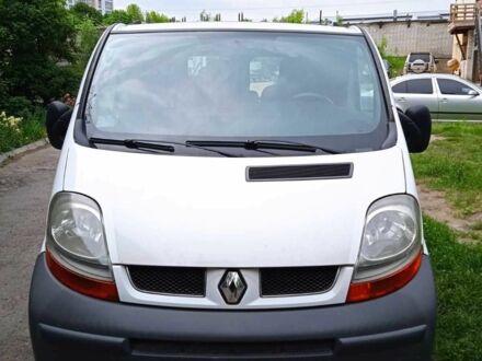 Рено Трафик 2003 в Львове на Automoto.ua Белый Рено Трафик, объемом двигателя 1.9 л и пробегом 208 тыс. км за 6000 $, фото 1 на Automoto.ua
