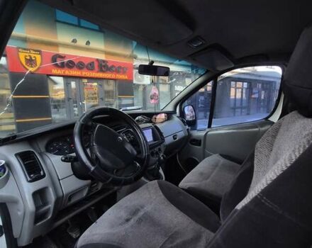 Белый Рено Трафик, объемом двигателя 1.87 л и пробегом 400 тыс. км за 6000 $, фото 1 на Automoto.ua