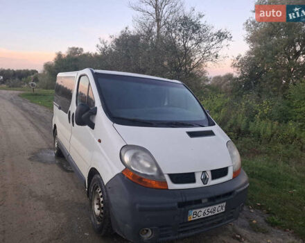 Белый Рено Трафик, объемом двигателя 1.87 л и пробегом 460 тыс. км за 5900 $, фото 1 на Automoto.ua