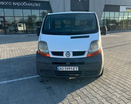 Белый Рено Трафик, объемом двигателя 1.9 л и пробегом 390 тыс. км за 5300 $, фото 1 на Automoto.ua