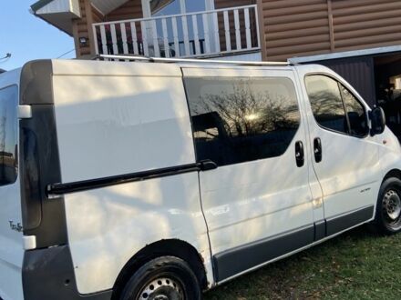 Белый Рено Трафик, объемом двигателя 1.9 л и пробегом 390 тыс. км за 5400 $, фото 1 на Automoto.ua