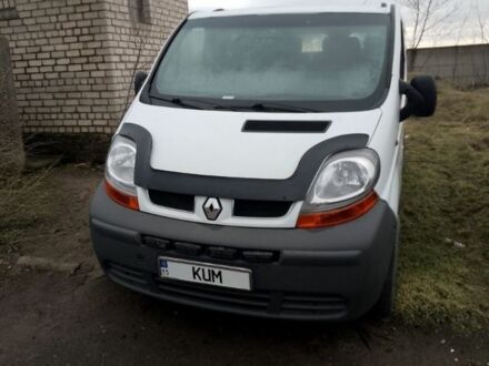 Белый Рено Трафик, объемом двигателя 1.9 л и пробегом 357 тыс. км за 7000 $, фото 1 на Automoto.ua