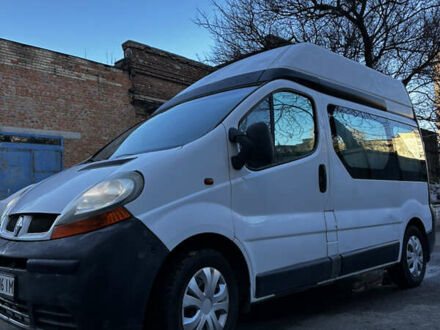 Белый Рено Трафик, объемом двигателя 1.87 л и пробегом 300 тыс. км за 6200 $, фото 1 на Automoto.ua