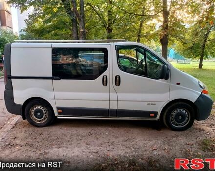 Белый Рено Трафик, объемом двигателя 1.9 л и пробегом 600 тыс. км за 6200 $, фото 1 на Automoto.ua