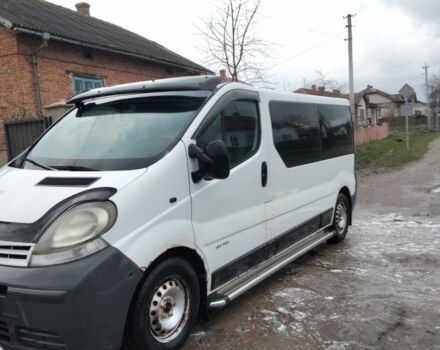 Белый Рено Трафик, объемом двигателя 2.5 л и пробегом 500 тыс. км за 7000 $, фото 1 на Automoto.ua