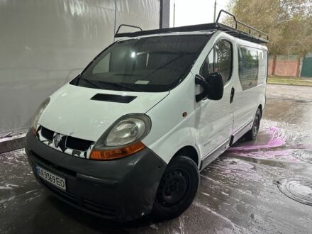 Белый Рено Трафик, объемом двигателя 1.9 л и пробегом 328 тыс. км за 3600 $, фото 1 на Automoto.ua