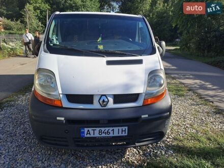 Білий Рено Трафік, об'ємом двигуна 1.9 л та пробігом 270 тис. км за 7200 $, фото 1 на Automoto.ua