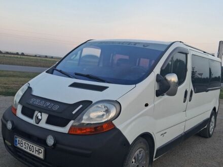 Білий Рено Трафік, об'ємом двигуна 1.87 л та пробігом 270 тис. км за 7500 $, фото 1 на Automoto.ua
