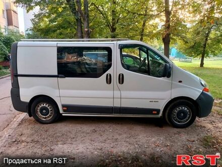 Білий Рено Трафік, об'ємом двигуна 1.9 л та пробігом 600 тис. км за 6000 $, фото 1 на Automoto.ua
