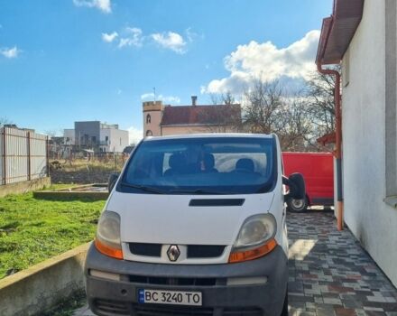 Белый Рено Трафик, объемом двигателя 1.9 л и пробегом 288 тыс. км за 4500 $, фото 1 на Automoto.ua