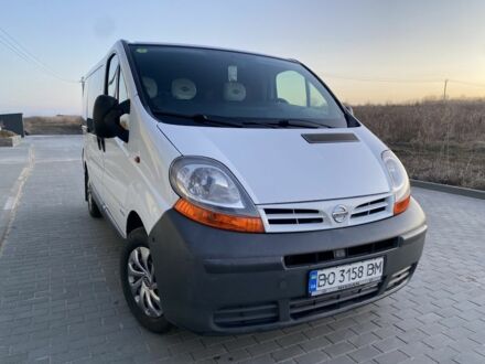 Белый Рено Трафик, объемом двигателя 1.9 л и пробегом 331 тыс. км за 6600 $, фото 1 на Automoto.ua