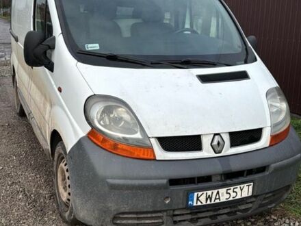 Белый Рено Трафик, объемом двигателя 1.9 л и пробегом 319 тыс. км за 4000 $, фото 1 на Automoto.ua