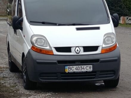 Белый Рено Трафик, объемом двигателя 0 л и пробегом 304 тыс. км за 9700 $, фото 1 на Automoto.ua