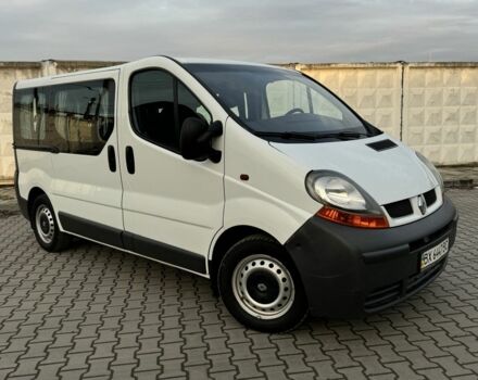 Белый Рено Трафик, объемом двигателя 1.9 л и пробегом 318 тыс. км за 7300 $, фото 1 на Automoto.ua