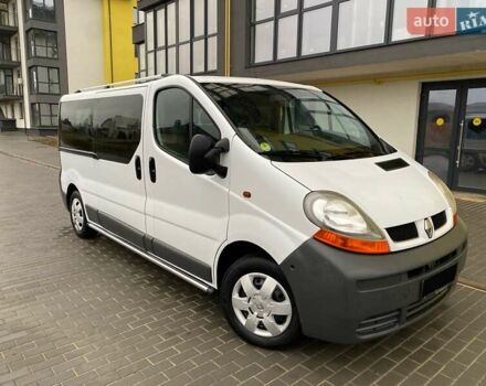 Білий Рено Трафік, об'ємом двигуна 1.9 л та пробігом 350 тис. км за 8000 $, фото 1 на Automoto.ua