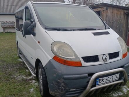 Білий Рено Трафік, об'ємом двигуна 1.9 л та пробігом 352 тис. км за 7500 $, фото 1 на Automoto.ua