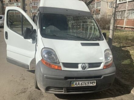 Белый Рено Трафик, объемом двигателя 1.9 л и пробегом 600 тыс. км за 6500 $, фото 1 на Automoto.ua