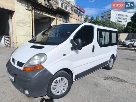 Белый Рено Трафик, объемом двигателя 1.9 л и пробегом 283 тыс. км за 7800 $, фото 1 на Automoto.ua