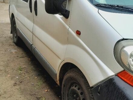 Белый Рено Трафик, объемом двигателя 0 л и пробегом 454 тыс. км за 6500 $, фото 1 на Automoto.ua