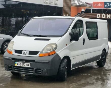 Білий Рено Трафік, об'ємом двигуна 2.5 л та пробігом 330 тис. км за 7500 $, фото 1 на Automoto.ua