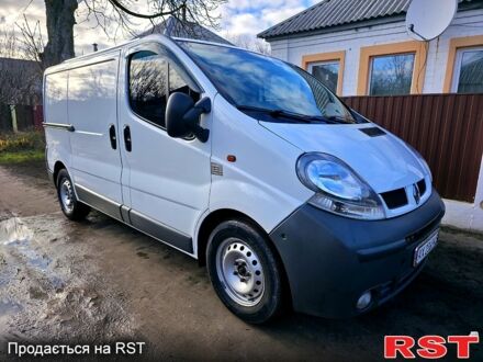 Білий Рено Трафік, об'ємом двигуна 1.9 л та пробігом 469 тис. км за 7500 $, фото 1 на Automoto.ua