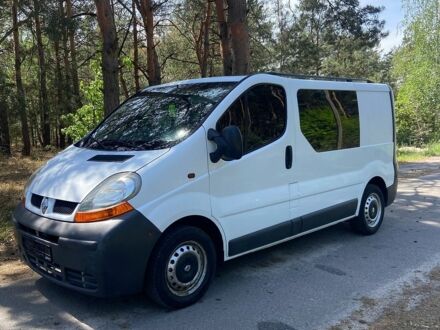 Белый Рено Трафик, объемом двигателя 1.9 л и пробегом 232 тыс. км за 8850 $, фото 1 на Automoto.ua