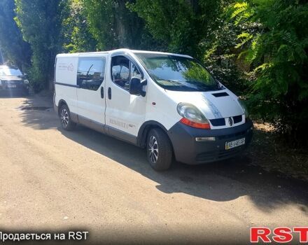 Белый Рено Трафик, объемом двигателя 1.9 л и пробегом 253 тыс. км за 6900 $, фото 1 на Automoto.ua