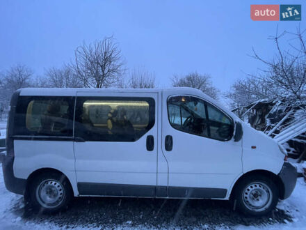 Білий Рено Трафік, об'ємом двигуна 2.46 л та пробігом 386 тис. км за 7900 $, фото 1 на Automoto.ua