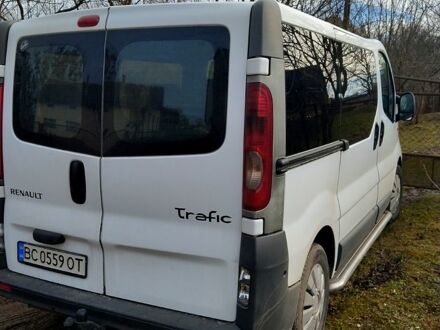 Рено Трафік 2005 у Буске на Automoto.ua Білий Рено Трафік, об'ємом двигуна 1.9 л та пробігом 355 тис. км за 7000 $, фото 1 на Automoto.ua
