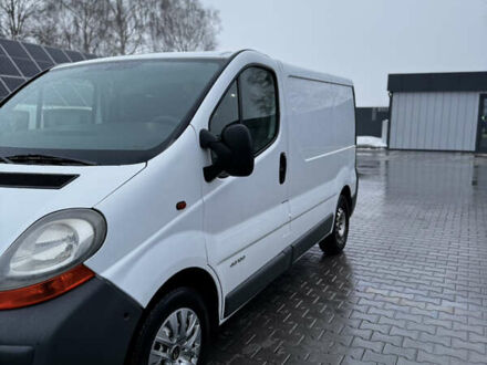 Белый Рено Трафик, объемом двигателя 1.9 л и пробегом 230 тыс. км за 7300 $, фото 1 на Automoto.ua