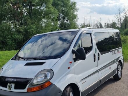 Рено Трафик 2005 в Харькове на Automoto.ua Белый Рено Трафик, объемом двигателя 0 л и пробегом 400 тыс. км за 7770 $, фото 1 на Automoto.ua