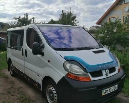 Білий Рено Трафік, об'ємом двигуна 1.87 л та пробігом 211 тис. км за 7000 $, фото 1 на Automoto.ua