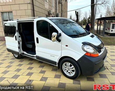 Білий Рено Трафік, об'ємом двигуна 1.9 л та пробігом 330 тис. км за 8000 $, фото 1 на Automoto.ua