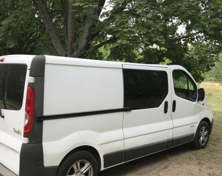 Белый Рено Трафик, объемом двигателя 2 л и пробегом 350 тыс. км за 8900 $, фото 1 на Automoto.ua
