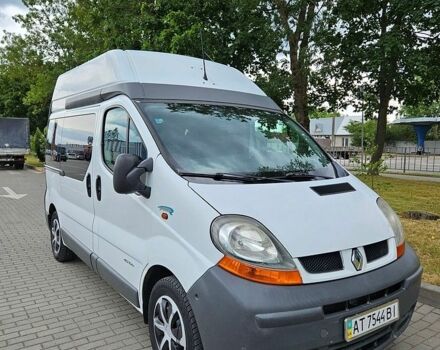 Белый Рено Трафик, объемом двигателя 1.87 л и пробегом 239 тыс. км за 8500 $, фото 1 на Automoto.ua