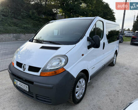 Белый Рено Трафик, объемом двигателя 1.9 л и пробегом 217 тыс. км за 7999 $, фото 1 на Automoto.ua