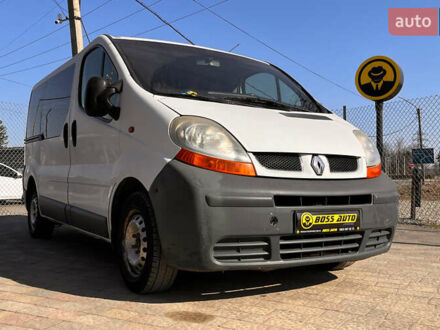 Белый Рено Трафик, объемом двигателя 1.87 л и пробегом 245 тыс. км за 7999 $, фото 1 на Automoto.ua