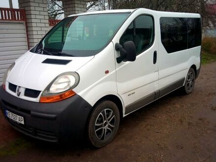 Белый Рено Трафик, объемом двигателя 1.9 л и пробегом 276 тыс. км за 7000 $, фото 1 на Automoto.ua