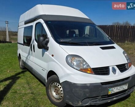 Белый Рено Трафик, объемом двигателя 1.9 л и пробегом 541 тыс. км за 4400 $, фото 1 на Automoto.ua