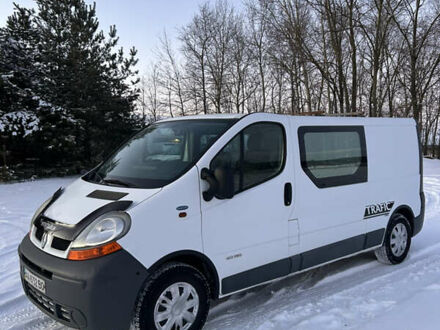 Білий Рено Трафік, об'ємом двигуна 2.5 л та пробігом 382 тис. км за 6500 $, фото 1 на Automoto.ua