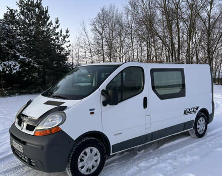 Білий Рено Трафік, об'ємом двигуна 2.5 л та пробігом 382 тис. км за 6500 $, фото 1 на Automoto.ua