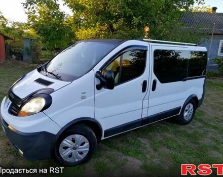 Білий Рено Трафік, об'ємом двигуна 1.9 л та пробігом 350 тис. км за 5998 $, фото 1 на Automoto.ua